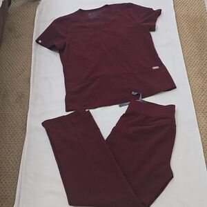 Figs scrubs Set. Burgsndy S
